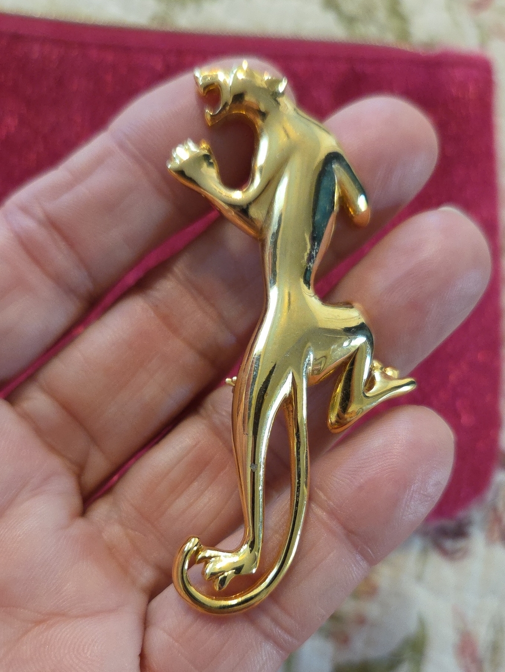 Giovanni Cougar Brooch - Picture 3 of 10